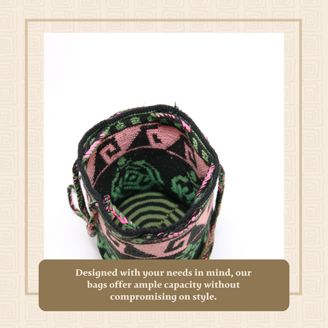 Women’s Tote Bag with Green Turtle Design and Pink Mix